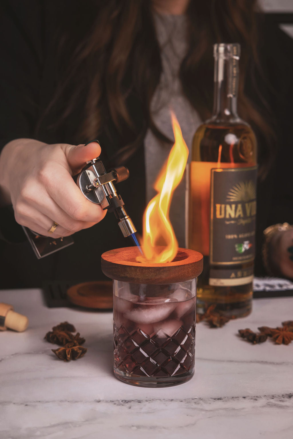 Una Vida Anejo Tequila smoked cocktail 2